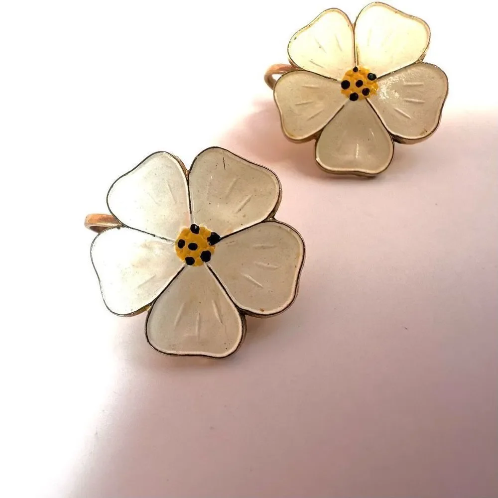 White flower vintage  clip on earrings